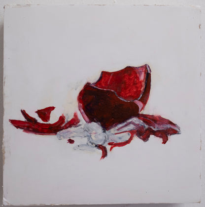 Broken glass from the old glass factory in Rangún 01